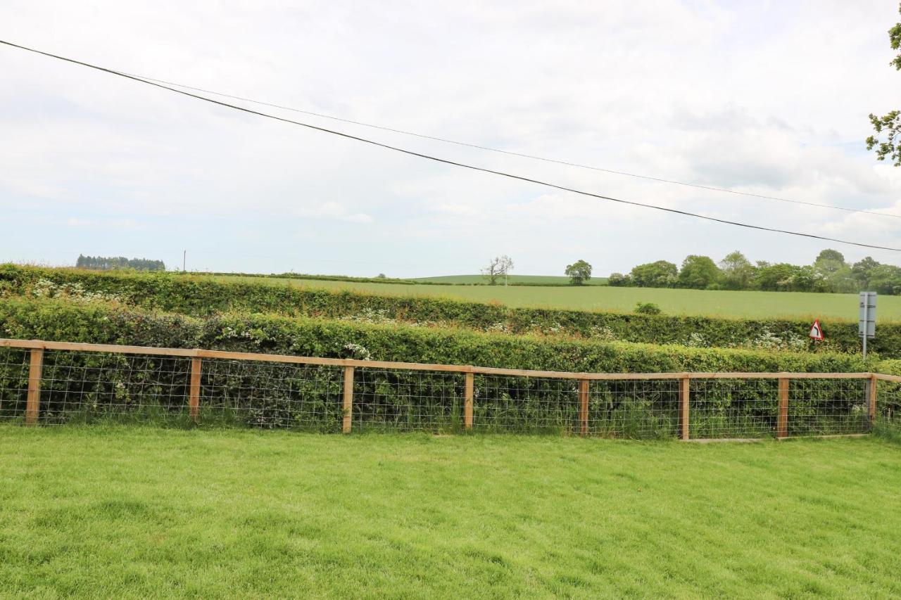 Gordon Lodge Duns Exterior photo